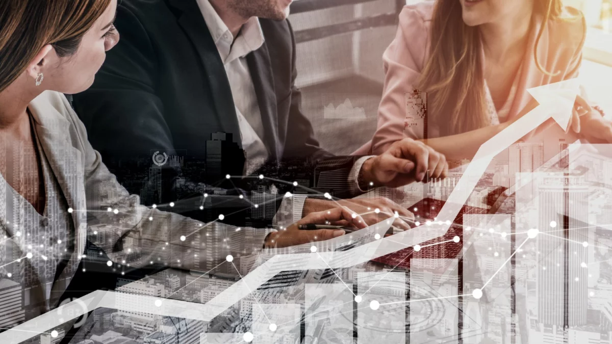 Czy lepiej reklamować w dzień czy w nocy?